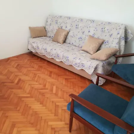 Apartament Veli *