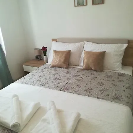 Apartament Veli